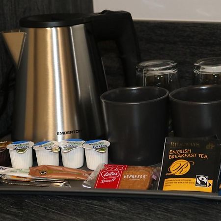 אילפורד Blue Sapphire Hotel מראה חיצוני תמונה