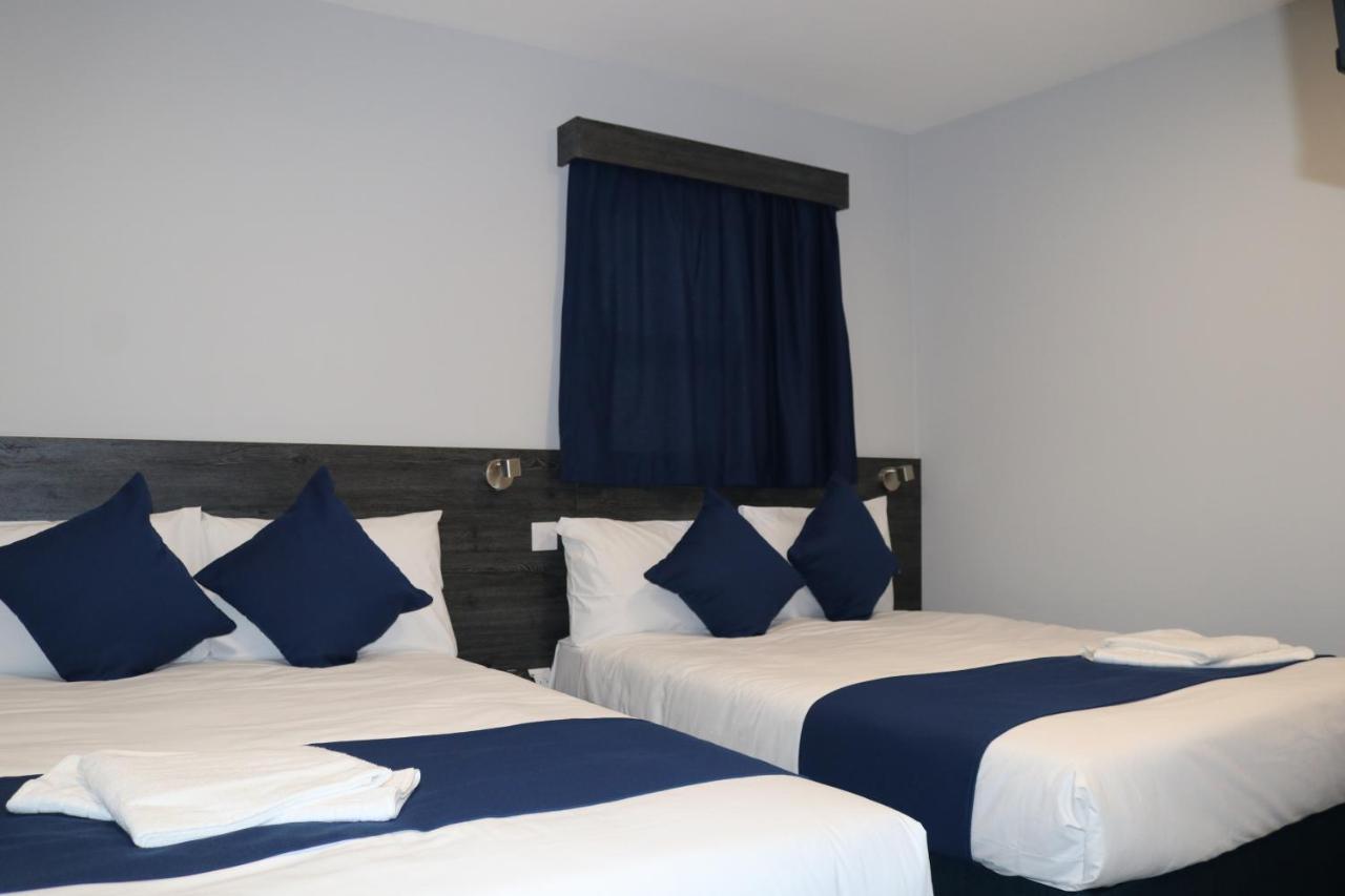 אילפורד Blue Sapphire Hotel מראה חיצוני תמונה
